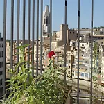 Centre Χιρόνα